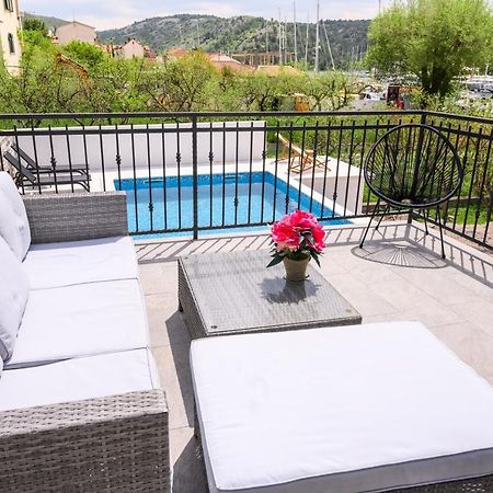 Mila And Jurija Formenti 2 Apartments In Heart Of Nautic Marina, With Heated Swimming Pool, Bikes, Sup, Kajak 斯克拉丁 外观 照片