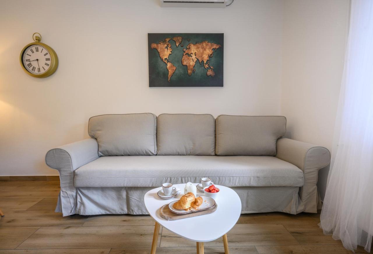 Mila And Jurija Formenti 2 Apartments In Heart Of Nautic Marina, With Heated Swimming Pool, Bikes, Sup, Kajak 斯克拉丁 外观 照片