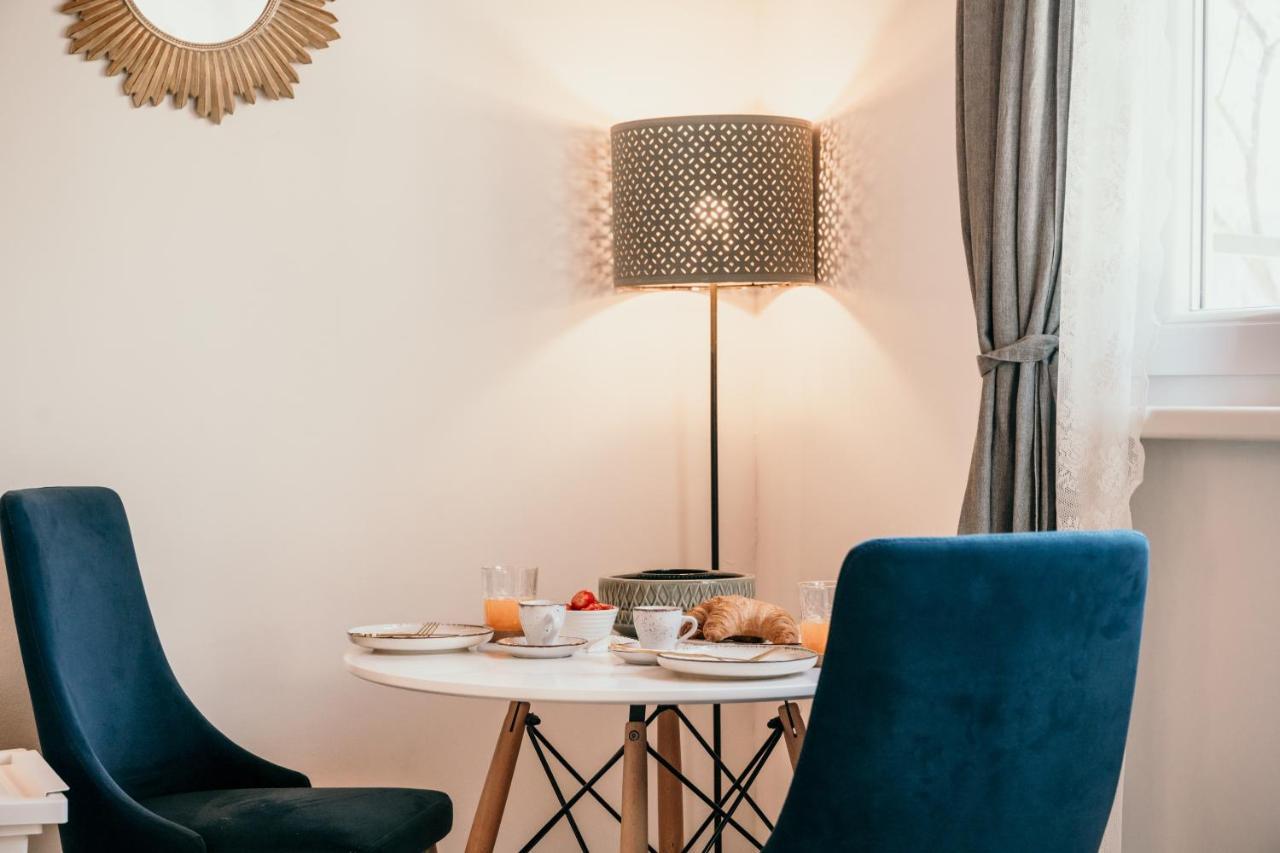 Mila And Jurija Formenti 2 Apartments In Heart Of Nautic Marina, With Heated Swimming Pool, Bikes, Sup, Kajak 斯克拉丁 外观 照片